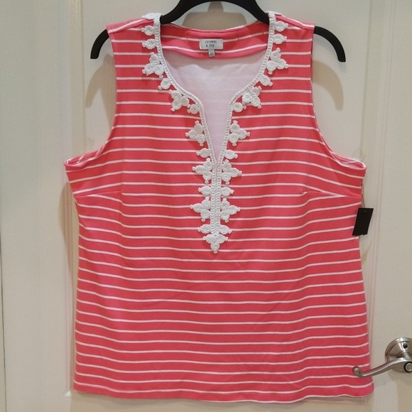 crown & ivy Tops - Crown and Ivy shirt